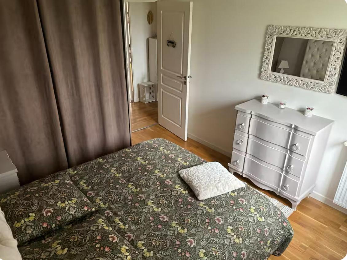 Logement A Cote De L'Aeroport Orly Athis-Mons Exteriér fotografie